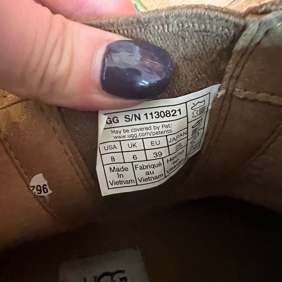 Tan Ugg Harrison Chelsea Boots -Mismatched Sizes- - Picture 5 of 6